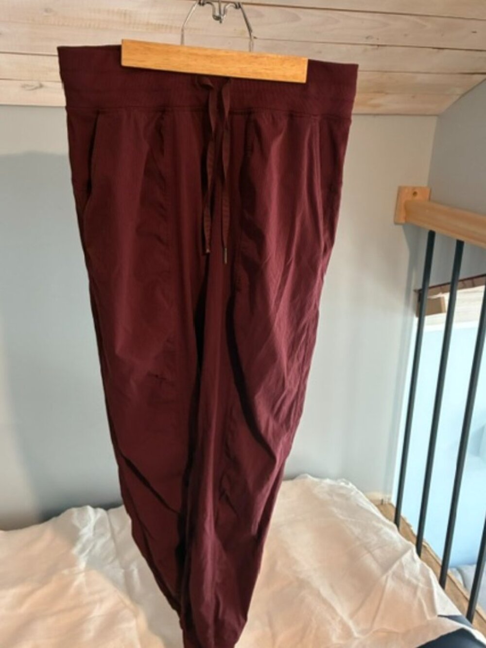 Lululemon pants with front slat pockets and hidden zipper pocket inside.